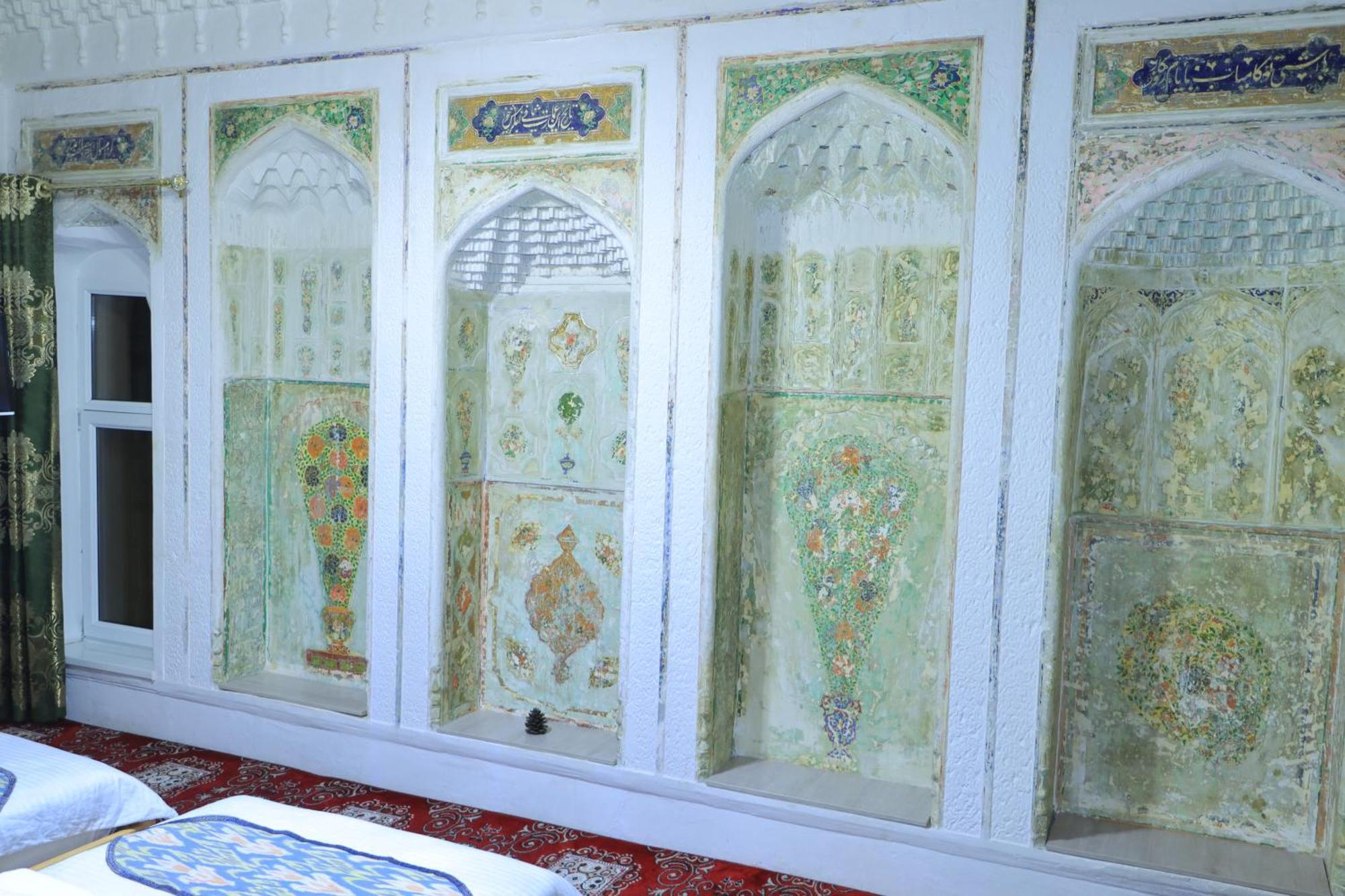 Boutique Alisher Buxoro Luaran gambar